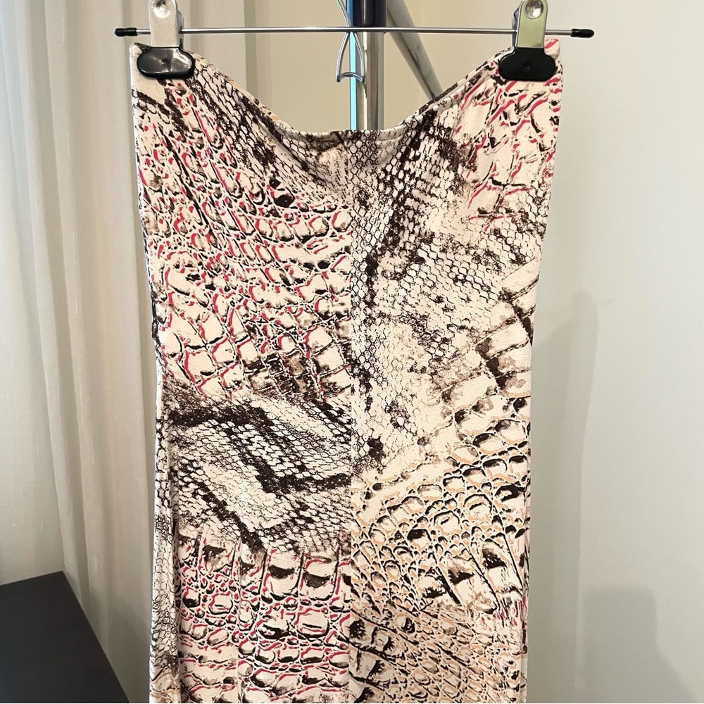 SKY Women’s Strapless Animal
Print Maxi Dress Size Small - Picture 7 of 10